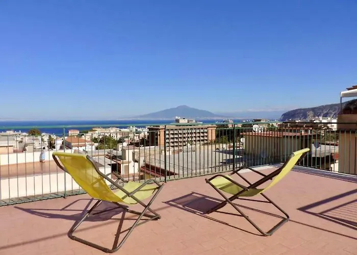 Attico Panoramico In Centro Península Sorrentina