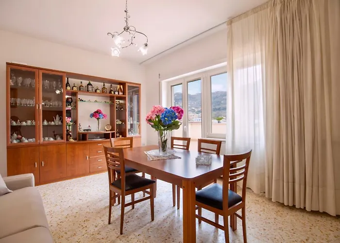 Attico Panoramico In Centro Apartamento Península Sorrentina