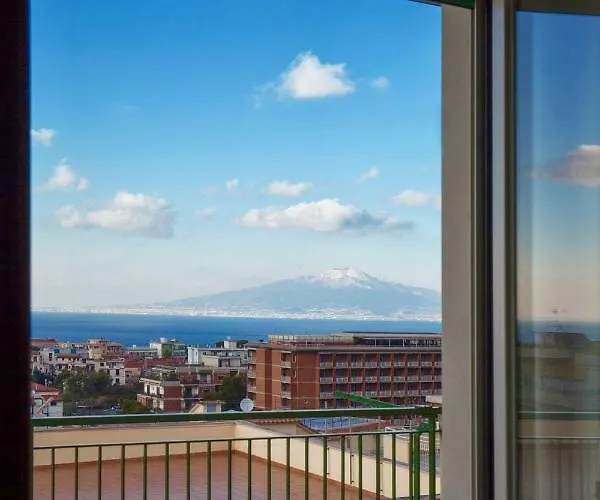 Attico Panoramico In Centro Apartmán *