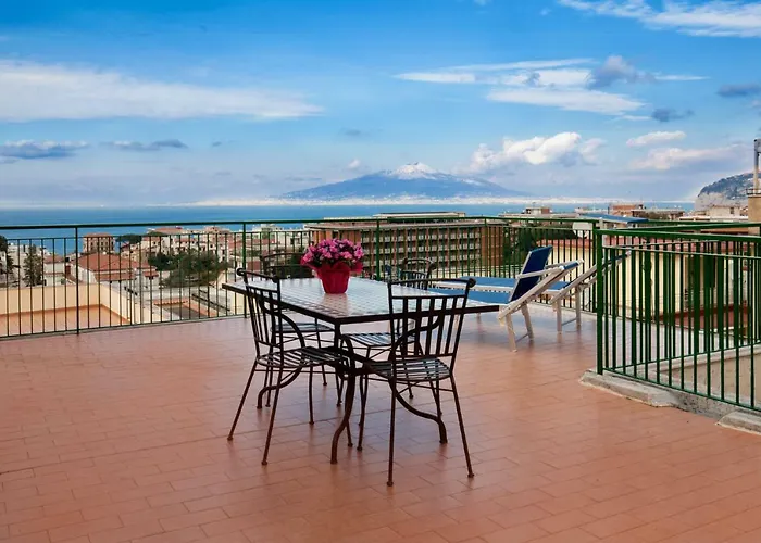 Attico Panoramico In Centro Apartmán