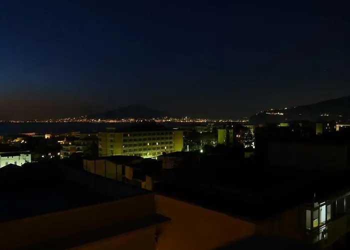 Attico Panoramico In Centro Apartmán Sorrento